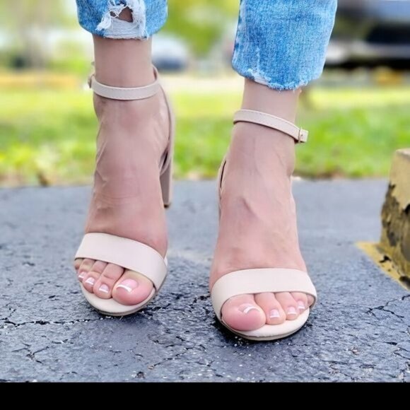 Womens Ankle Strap Chunky Block Heel Dress Sandals Nude Color - Picture 4 of 4